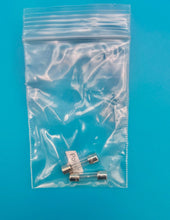 Load image into Gallery viewer, Pack of fuses